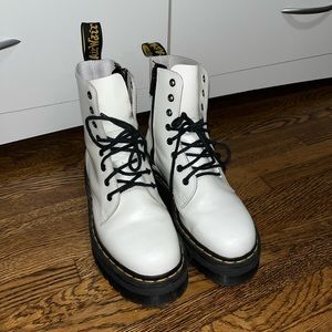 White leather JADON Dr. Martens. White smooth polished leather